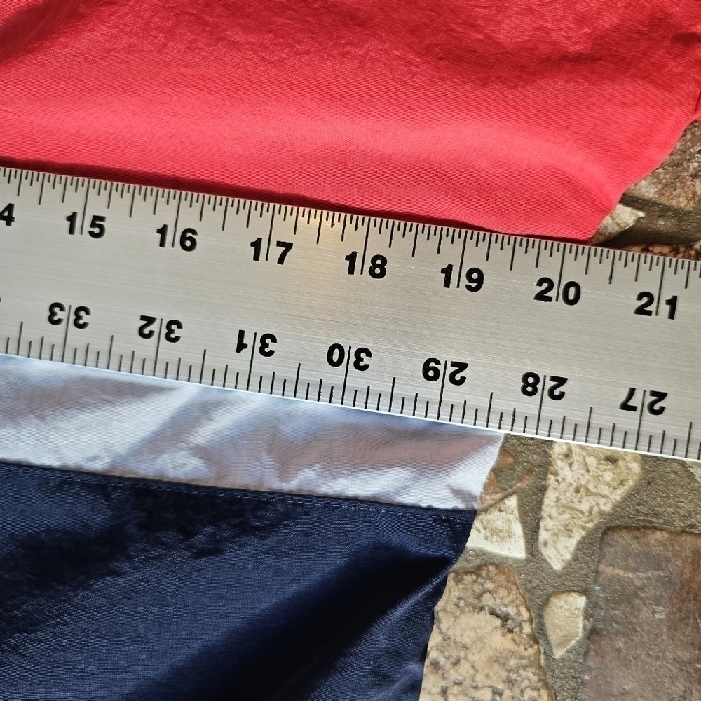 Fila Light-weight Zip-front Jacket with Hood, Fila Logo on Front, Size Medium - Picture 3 of 11